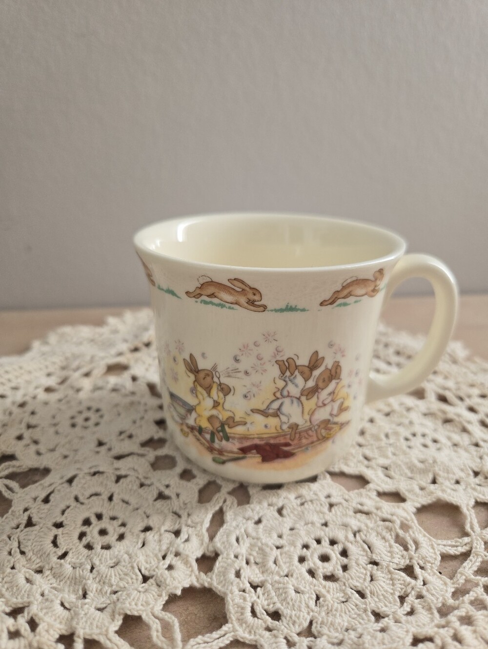 Vintage Royal Doulton Bunnykins Mug - Blowing Bubbles (1976-1987 Era)